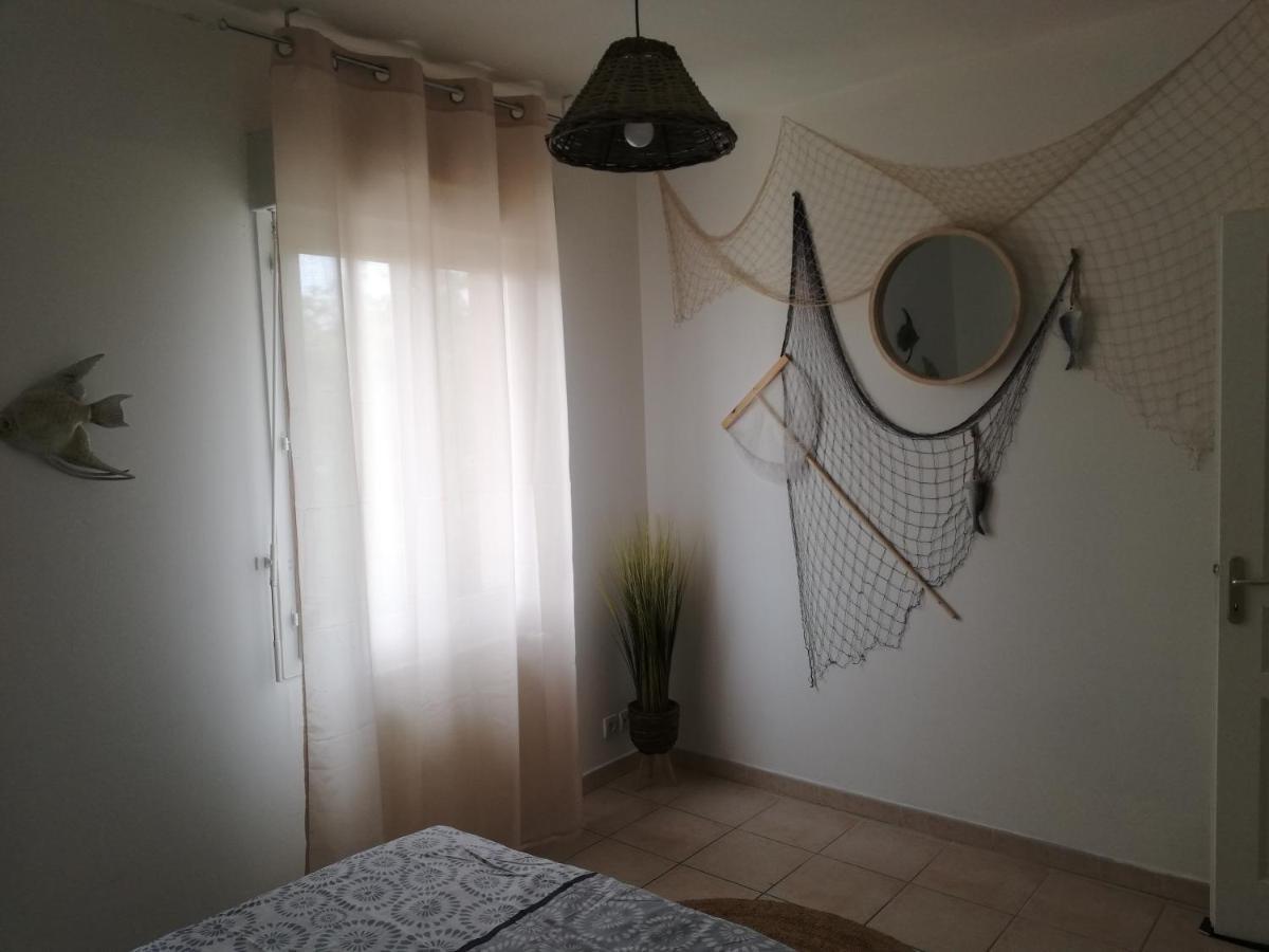 Superbe Appartement De 90M2 A Uzes Super Equipe Avec Garage Et Grand Parking Privatif Exterior photo